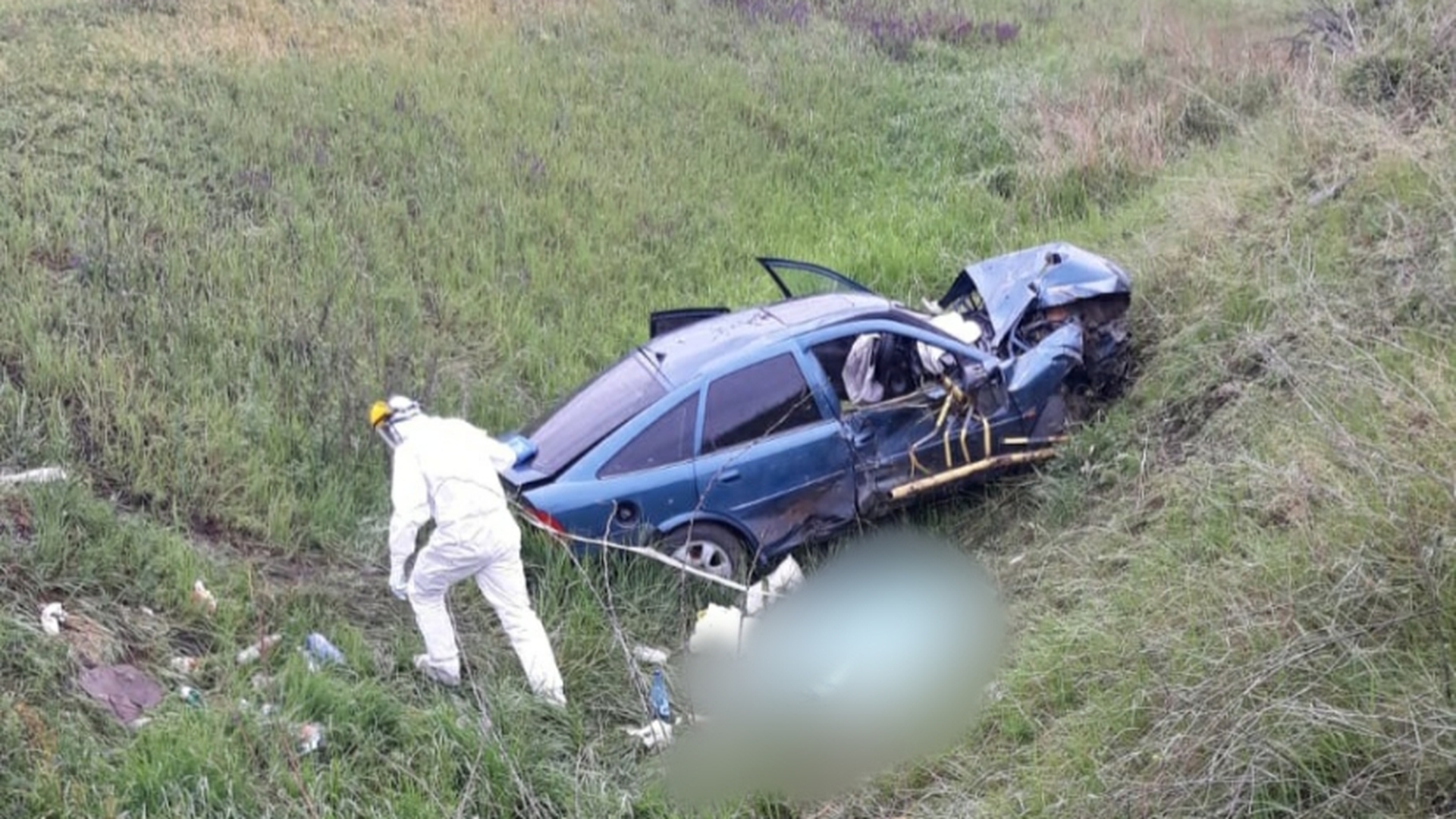 Moartea unei tinere de 19 ani din Olt într-un accident, subiect de scandal în Slatina: „A trebuit să pierdem o viaţă ca să se asfalteze o groapă”. FOTO