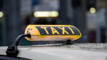 Reacția unui taximetrist care a găsit o borsetă plină cu bani. Ce s-a întâmplat în cele din urmă