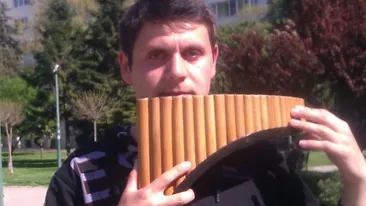 Ce destin tragic! Dupa ce l-a dat pe spate pe Gheorghe Zamfir cu talentul sau, a ajuns sa cante printre betoane!