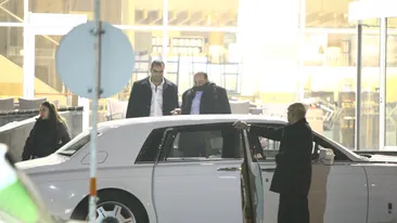 Din arogantele lui Yashar Hassan Abbas Helmy! Milionarul nu iese din casa fara cel putin doi bodyguarzi!