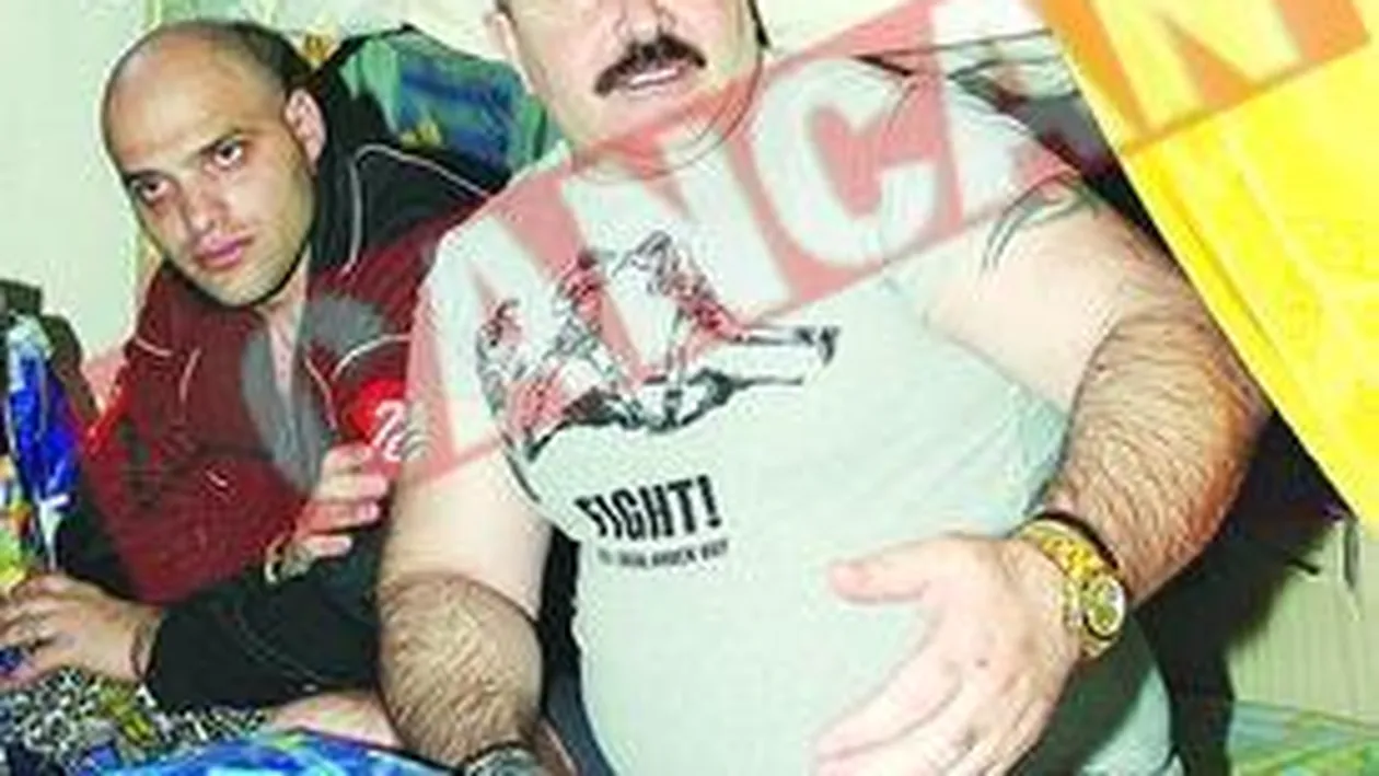 Nutu Camataru, redactor la revista puscariei