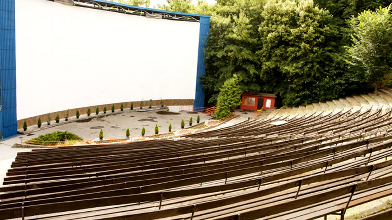 Cinema gratuit in Parcul IOR! Bucurestenii vor putea vedea filme pe un ecran gigant, de 120 de metri patrati