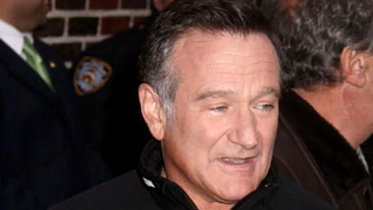 Ciudatenii de la Hollywood! Robin Williams are un caine gay!