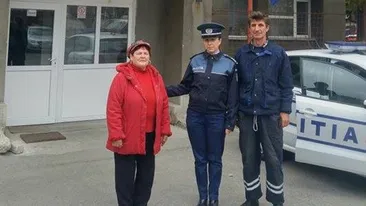FOTO. A găsit o geantă plină cu bani pe o stradă din Craiova şi a dus-o la Poliţie. Ce a urmat nu auzi în fiecare zi