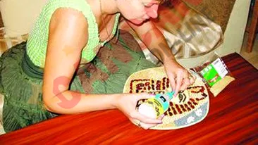 50.000 de boabe pentru tabloul Madalinei Manole