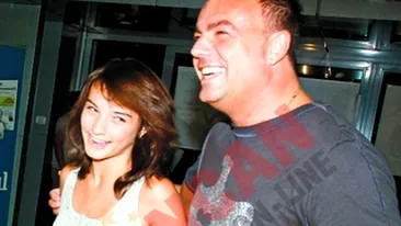 Adrian Enache isi reuneste familia de Craciun