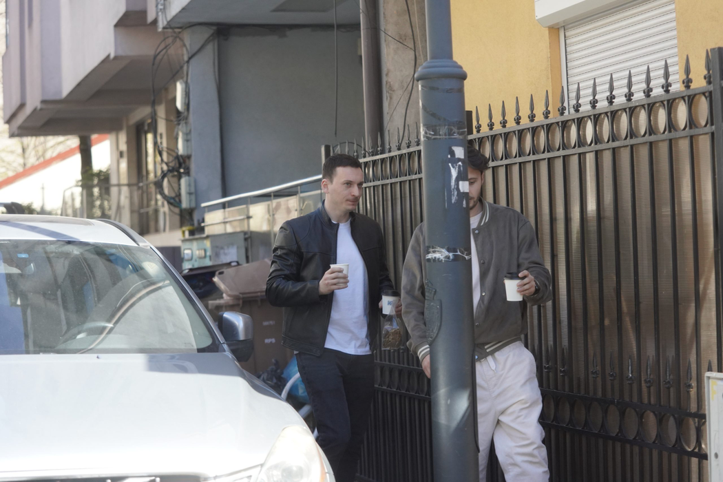 Artiștii pun la cale colaborarea care "atacă" Trendingul! The Motans și Florian Rus, promenadă "pe străzile din București"