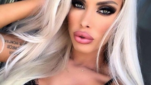 Loredana Chivu se dezbracă de toate... inhibițiile! Cum și-a arătat blondina posteriorul în fața tuturor