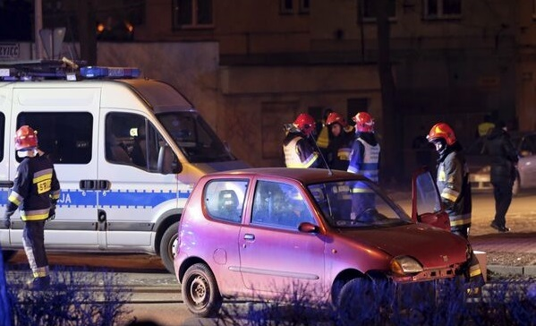 Premierul Poloniei a fost implicat într-un accident rutier! Maşina în care se afla a plonjat de pe sensul de mers
