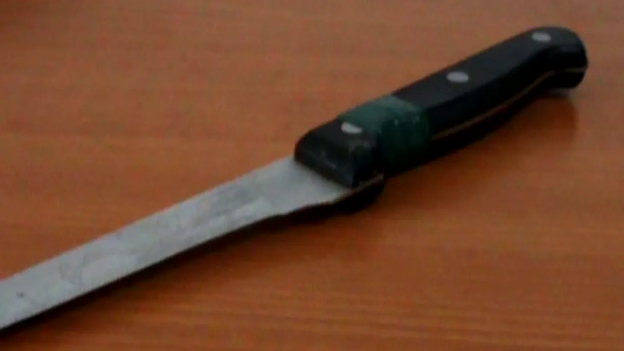 O elevă din judeţul Cluj a fost mutilată de un bărbat pe care l-a cunoscut pe Facebook!