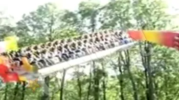 Te tine sa te dai in asa ceva?! Cea mai tare senzatie intr-un parc de distractie e aici