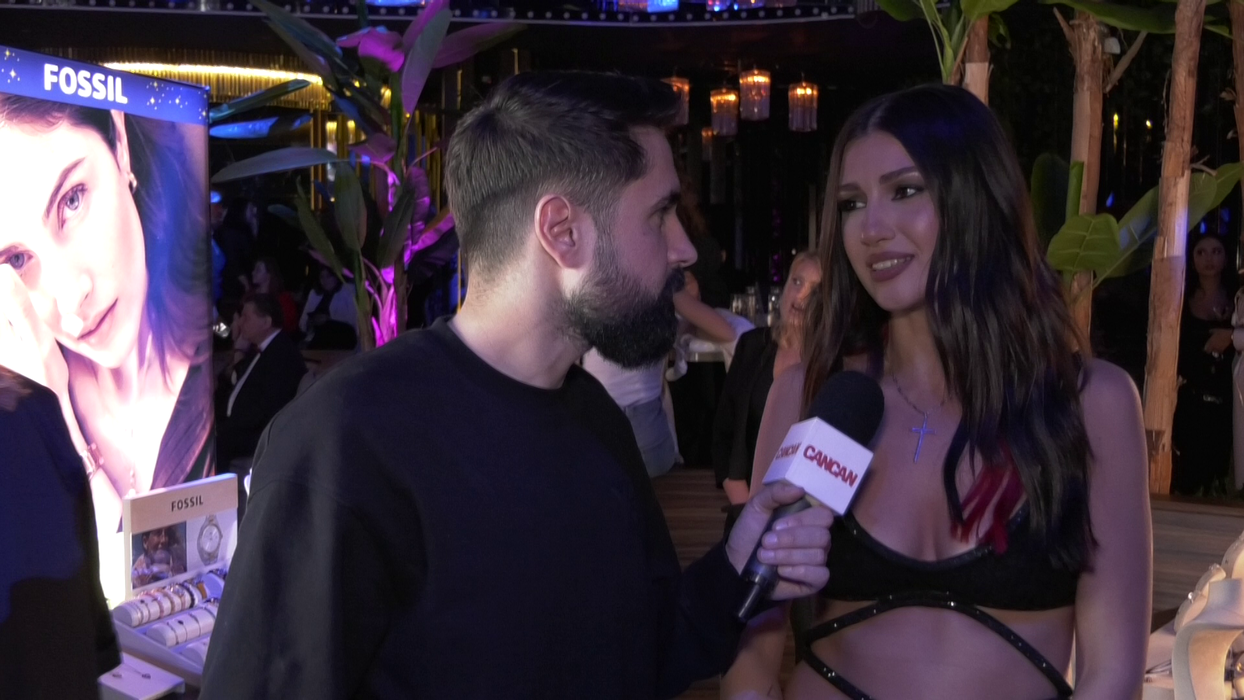 Alina Eremia, despre Edi Barbu: "El mă acceptă oricum, mă iubește oricum, și verde în cap!" (Foto: captură video)