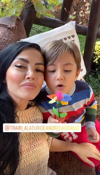 În cadrul reality-show-ului “Trăiri alături de Andreea Mantea”, fanii prezentatoarei pot deveni părtași la emoțiile, întâmplările pe care aceasta le trăiește zi de zi... Multe dintre experiențe sunt alături de fiul ei, David © Instagram Stories