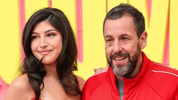 De ce intră Adam Sandler în piscină cu șosetele în picioare. Fiica actorului a dezvăluit motivul neașteptat