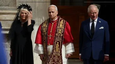Motivul REAL pentru care Regina Camilla s-a îmbrăcat în negru la întâlnirea cu Papa Leon al XIV-lea