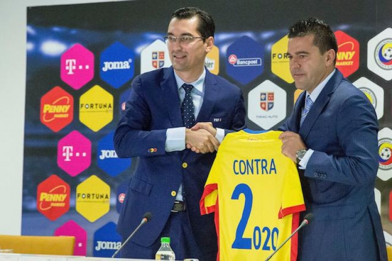 Cosmin Contra, la prezentarea oficială, după ce a fost numit selecționer de către Răzvan Burleanu