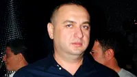 Fiorosul ”Benii Cash Jordan” a băgat groaza în Leo de la Strehaia. ”Să moară fraţii mei, dacă nu vă bat cu ranga!”