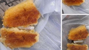 De neconceput intr-o Capitala europeana! Nu o sa iti vina sa crezi ce a gasit un copil intr-un strudel cumparat de la o patiserie!