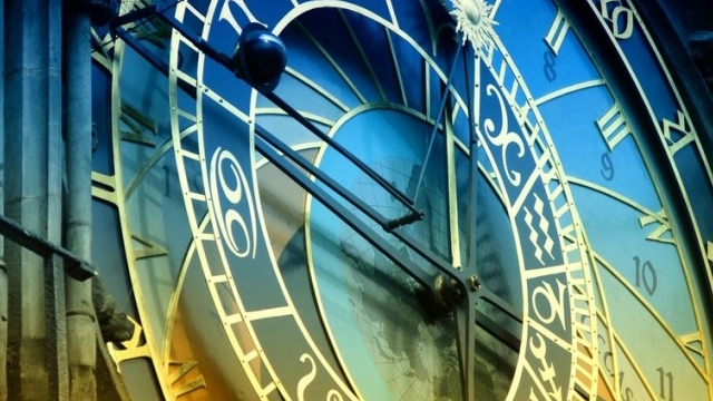 Horoscop 3 februarie: Taurii dau bani in stanga si in dreapta, in timp ce Fecioarele sunt extrem de chibzuite