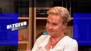 Ce s-a întâmplat, de fapt, între Mona Nicolici și Radu Coșarcă, fostele vedete de la Antena 1: „Nu a existat niciodată o chimie în afara studioului”