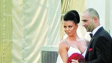 Ciprian Sora s-a distrat de minune la petrecerea de dupa botez si nunta! A dansat pana la epuizare pe muzica lui Jean de la Craiova