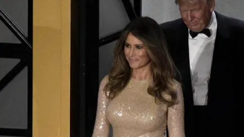 Fundul Melaniei Trump îi obsedează pe americani! Cât de sexy e prima doamnă într-o poză neoficială