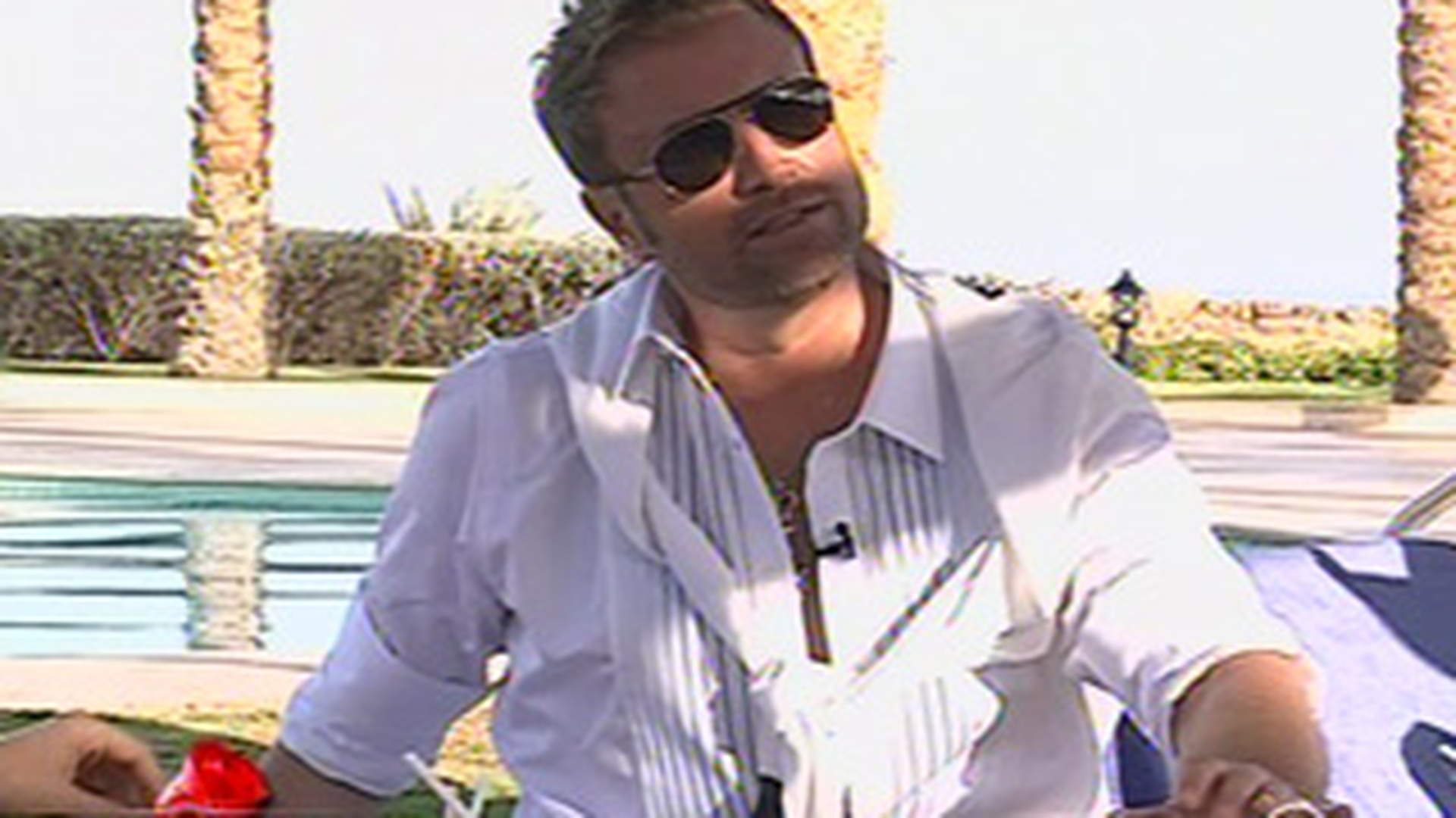 VIDEO Catalin Botezatu a intrat in pielea lui Mircea Radu la "Burlacul"! Vezi cum le vorbeste fetelor "din dragoste"