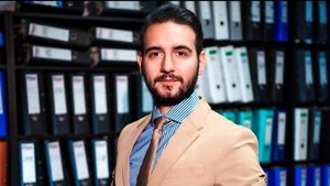 Problemele pe care avocatul Adrian Cuculis le-a avut cu soția ies la iveală. Ce s-a întâmplat după nașterea copiilor