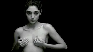 Pictorialul care a facut-o pe aceasta actrita o paria in tara ei! Golshifteh Farahani nu mai are voie in tara-mama!