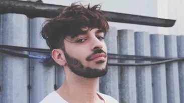 Fiul Luminiţei Anghel, în stare deplorabilă! David Puşcaş stă cu săptămânile nespălat pe dinţi şi corp: Aştept să mă mănânce gândacii