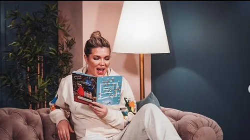 E cea mai tare glumă pe care Gina Pistol a făcut-o împreună cu chefii Scărlătescu, Bontea, Dumitrescu: ”Unt, scoici, pâine...fetiță!”