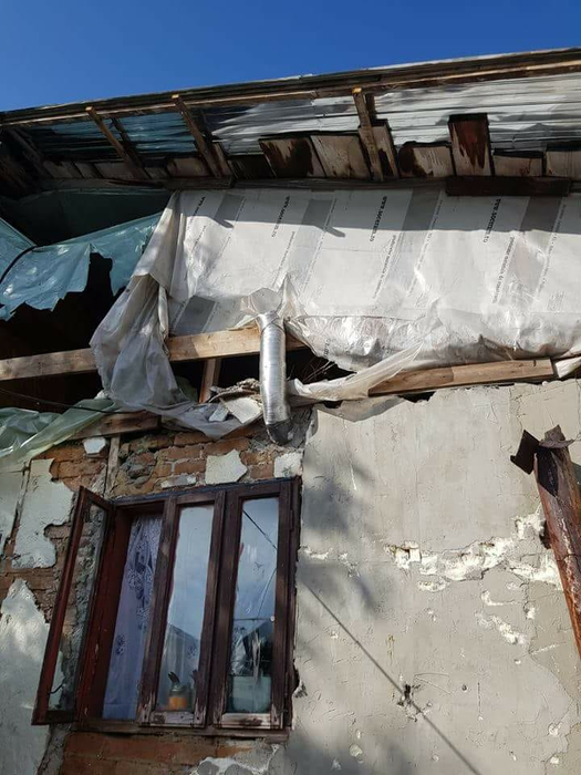 Casa în care stau cele patru fetițe