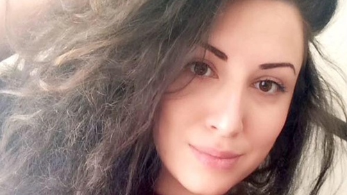 ”Eu sunt RALUCA, "curva" de pe net” Mesajul acestei tinere de 30 de ani a stârnit mari controverse