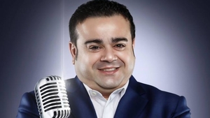Adrian Minune, imagini bizare în dormitor. Cum s-a filmat alături de Karmen şi Adriana: "Stau prea bine"