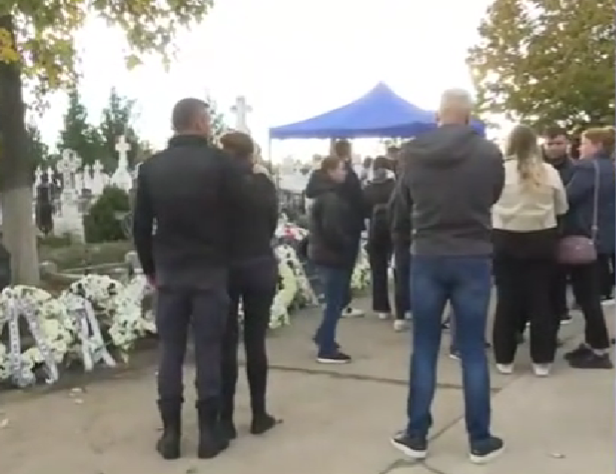Înmormântarea Mădălinei. Sursă foto: Captură România TV