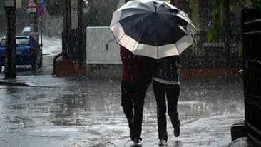 A fost emis cod galben de ploi abundente în 13 judete