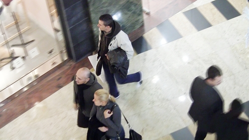 Marcel Pavel si-a pus siguranta in mainile soferului. “Eu nu am nevoie de bodyguard. M-am nascut pe strada, stiu sa ma apar!”