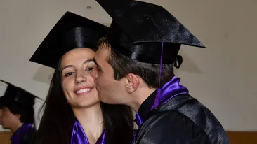 Nici iubitul Alinei, frumoasa din Bucuresti care a luat 10 pe linie la BAC, nu s-a lasat mai prejos! Vezi ce note a luat Alex!