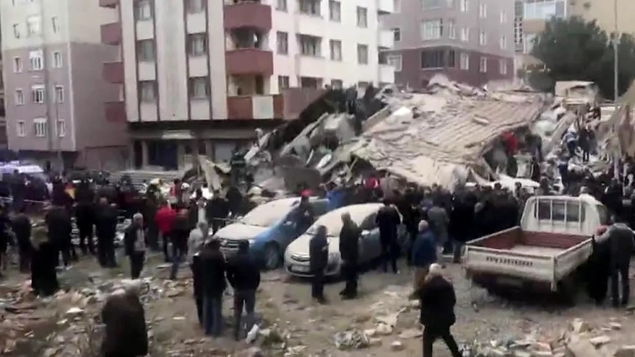 Tragedie în Turcia! Un bloc de 8 etaje s-a prăbușit! Ultimul bilanț: 18 oameni, morți