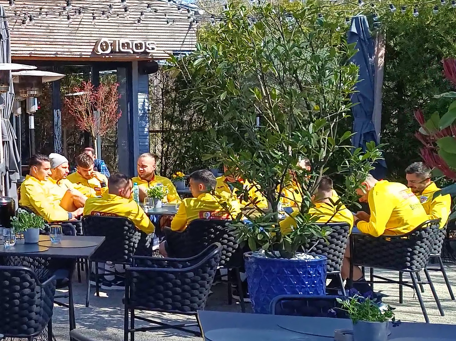 "Tricolorii", într-un moment de relaxare