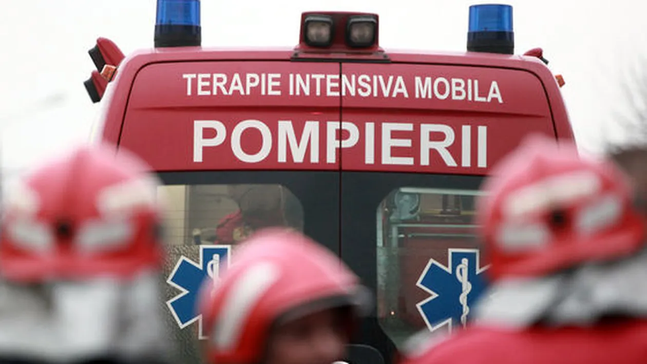 Accident grav în Caraș-Severin! Șoferul unui autocar cu 23 de pasageri a murit