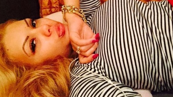 Imagini halucinante cu Beyonce de Romania si iubitul ei, Ibrahim! L-a luat pe tanar de gat si…