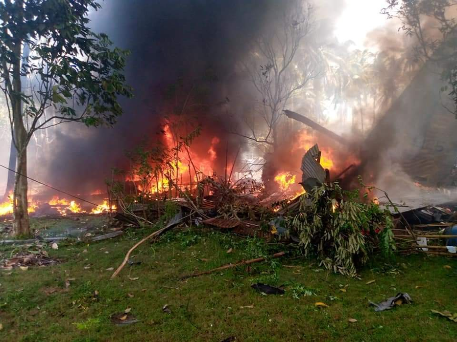 Un avion cu 92 de oameni la bord s-a prăbuşit în Filipine. Care este bilanțul deceselor