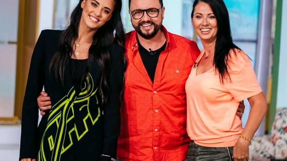 Cum și-a surprins Antonia mama chiar de ziua ei de naștere. Denise Iacobescu împlinește 52 de ani
