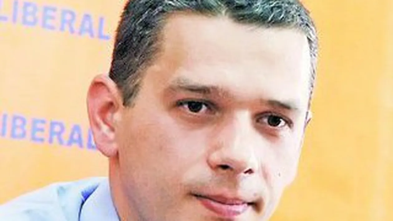 Europarlamentarul Rares Niculescu, dus cu zaharelul de sotie. A aflat de la judecatori ca baietelul nu e al lui !