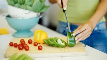 Gatesti acasa? Afla care e cel mai important motiv pentru a evita iesirile la restaurant!