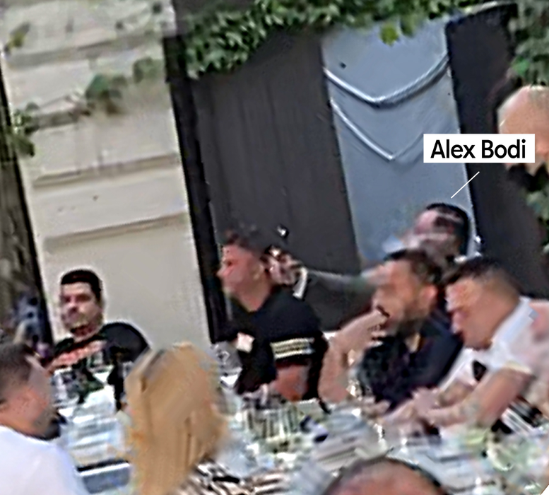 Alex Bodi petrece la un local din Herăstrău