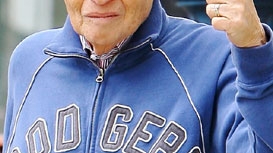 Larry King renunta la emisiunea sa dupa 25 de ani!