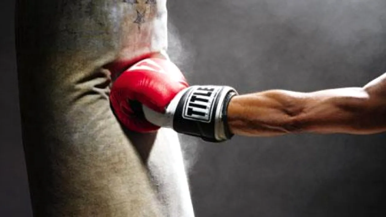 Doliu în lumea sportului! Un cunoscut boxer de 27 de ani a murit în timpul unui antrenament