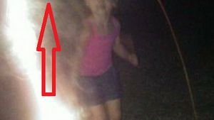 Detaliul SOCANT din aceasta fotografie! Cand s-au uitat mai atent la poza au INLEMNIT. "Nu mi-a venit sa cred ca este posibil!"